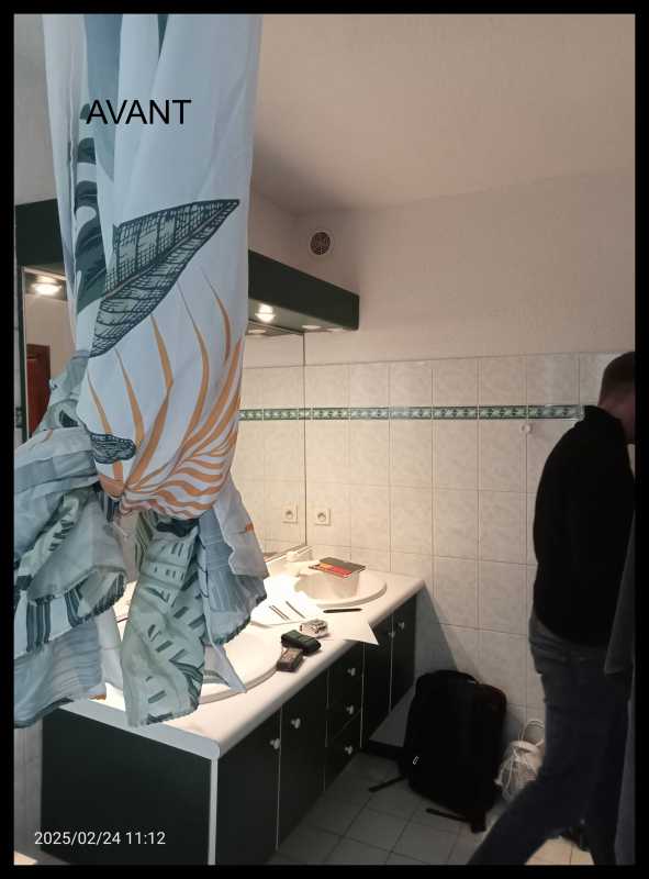 Avant SDB 2.jpg Avant SDB 2.jpg